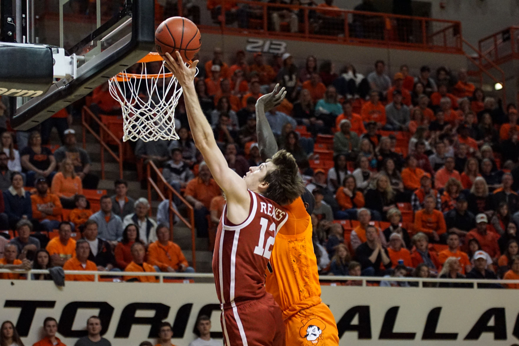 Austin Reaves layup